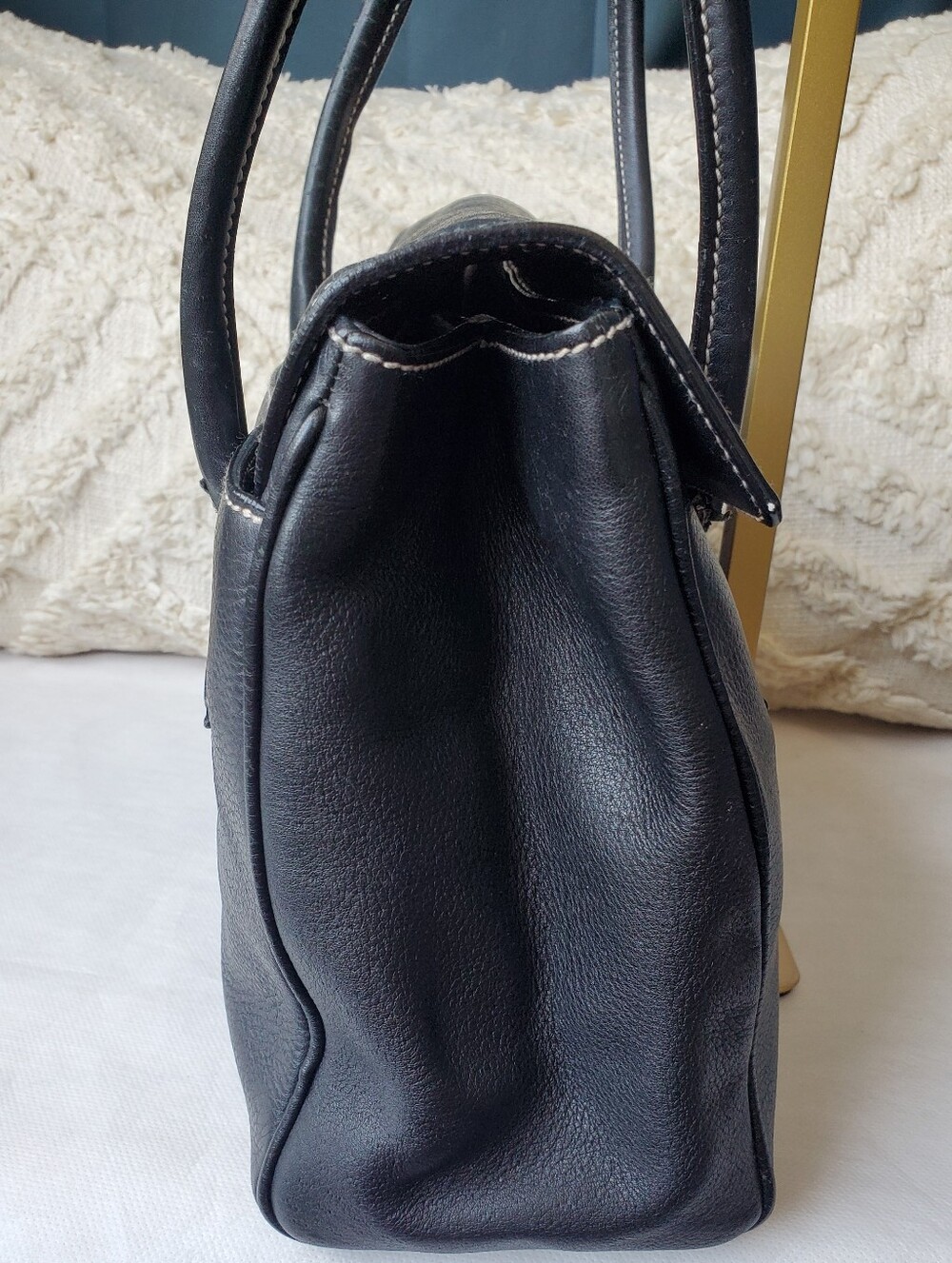 Salvatore Ferragamo Black Leather Bag - Picture 4 of 16